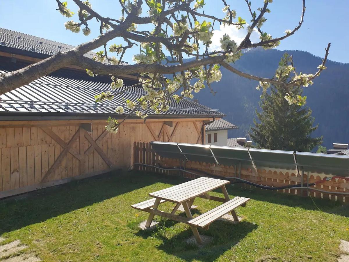 App Col Di Lana - Agriturismo La Majon Da Col Colle Santa Lucia Exterior photo